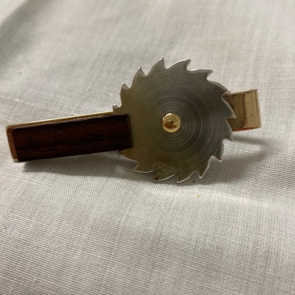 Anson Saw Blade Tie Clasp - Picture 1 of 3